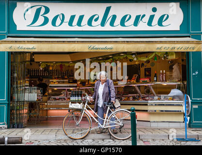 Typisch Französisch Boucherie bei Beaugency, Loiret, Frankreich. Stockfoto