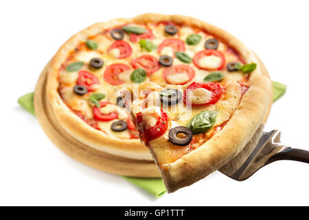 Pizza Margarita isoliert auf weißem Hintergrund Stockfoto