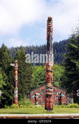 Geschnitzte Zeder Tlingit Totempfahl Anmd Clan Haus Detail Saxman Totem Park Ketchikan Tongass Narrows Inside Passage Südosten Alas Stockfoto