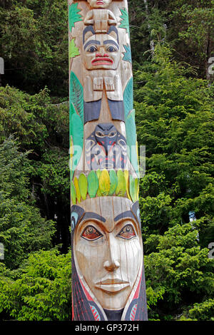 Tlingit indische Totempfahl Detail Sitka National Totem Park Sitka Alaska Inside Passage Southeast Alaska USA Stockfoto