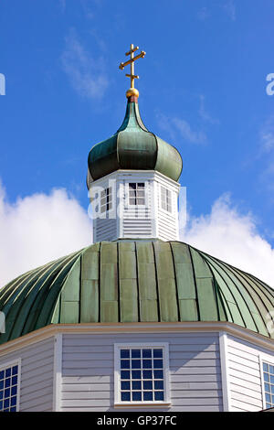 Kuppel und Glockenturm Kreuz St. Michael Russisch-orthodoxe Kirche Kathedrale Sitka Alaska Inside Passage Southeast Alaska USA Stockfoto