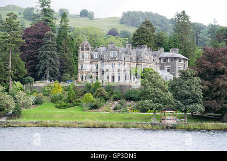 Blick auf den Ufern des Lake Windermere, Großbritannien Stockfoto