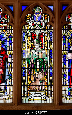 London, England, Vereinigtes Königreich. St Giles Predigten Kirche, Vorderstraße (Barbican). Glasmalerei-Fenster: St. Anselm Stockfoto