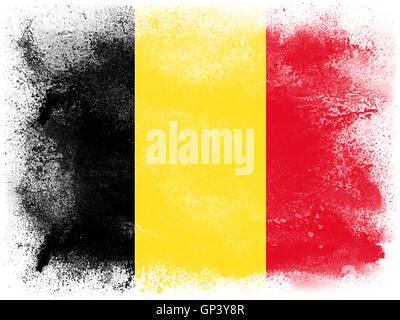 Pulver explodiert in Farben der Belgien-Flagge isoliert auf weißem Hintergrund zu malen. Abstrakte Teilchen Explosion der bunten Staub. Stockfoto