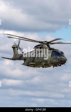 Royal Air Force (RAF) EHI EH-101 (AgustaWestland AW101) Merlin Militärhubschrauber Stockfoto