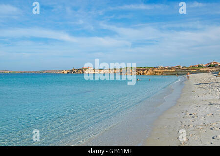 Ein Blick auf den Strand von S'arena Scoada, Oristano Bezirk, Sardinien, Italien Stockfoto