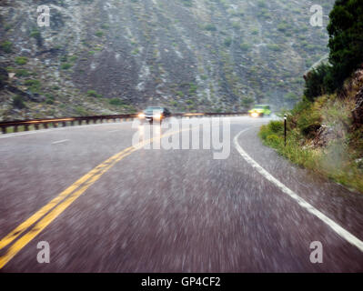 Windschutzscheibe Perspektive von einem Sommer Hagel & Regen Sturm, Big Horn Sheep Canyon, zentralen Colorado, USA Stockfoto