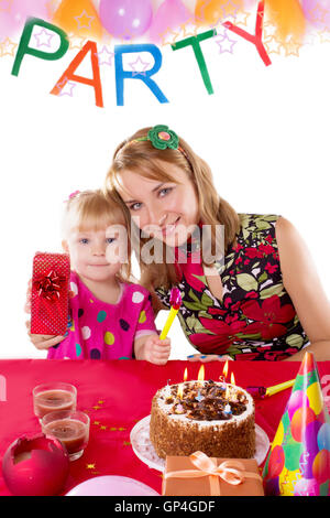 Mutter und Mädchen Party Tisch Stockfoto