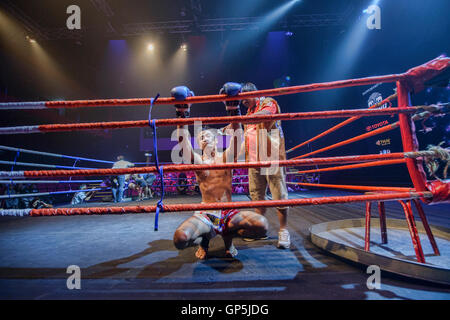 Muay Thai-Boxer in Aktion, Bangkok, Thailand Stockfoto