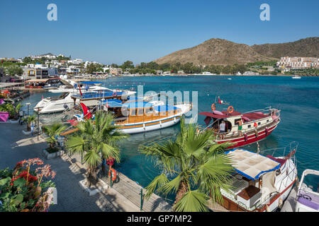 Turquoise kristallklare Wasser des Akyarlar in Bodrum, ägäischen Küste der Türkei Stockfoto