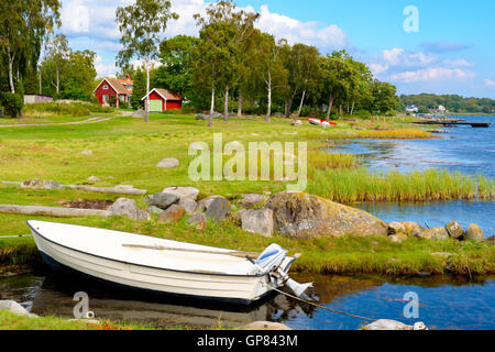 Skavkulla, Schweden - 1. September 2016: Leben nah an ist das Meer der wachsenden Sorge um sowohl die Regierung als auch die privaten Haus Besitzer Stockfoto