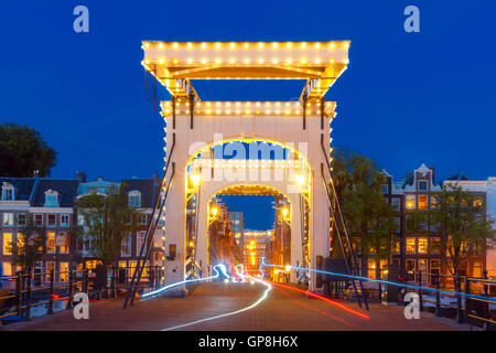 Magere Brug, magere Brücke, Amsterdam, Niederlande Stockfoto