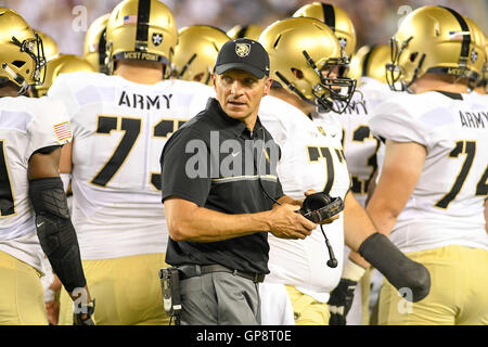 Philadelphia, Pennsylvania, USA. 2. Sep, 2016. Armee-coach, JEFF MONKEN, während des Spiels gegen Tempel am Lincoln Financial Field in Philadelphia spielte © Ricky Fitchett/ZUMA Draht/Alamy Live News Stockfoto