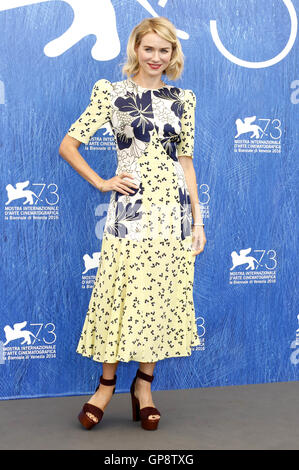 Venedig, Italien. 02. Sep, 2016. Naomi Watts bei der "The Bleeder" Photocall auf der 73. Venice International Film Festival am 2. September 2016 | Verwendung Weltweit/Picture Alliance Credit: Dpa/Alamy Live-Nachrichten Stockfoto