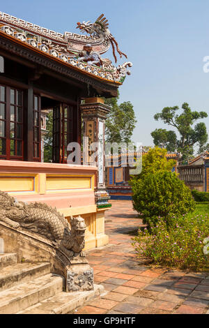 Königliche Bibliothek oder Kaiser Lesung durch den Raum (Thai Binh Lau), Verbotene Stadt lila, Hue, Vietnam Stockfoto