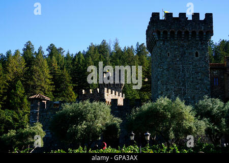 Castello di Amorosa Weingut in der Nähe von Calistoga.Napa Valley.California,USA Stockfoto