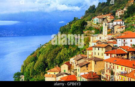 Eine kleine Stadt am Comer See in Norditalien in der Nähe von Mailand, Italien Stockfoto