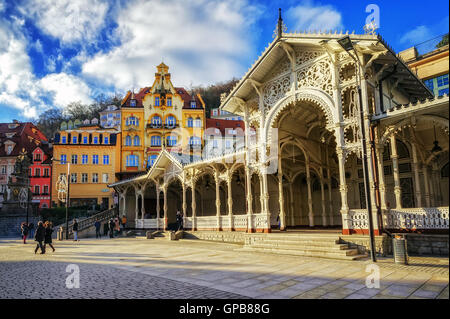 Carlsbad, die berühmte Kurstadt Westböhmen, sehr beliebtes Touristenziel in Tschechien Stockfoto
