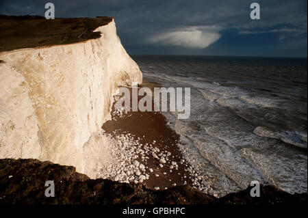 Die Kreidefelsen in Seaford Kopf in Sussex nach einer jüngsten Zusammenbruch der Felskante nach stürmischen Wetter. Stockfoto