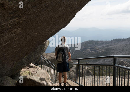 Genießen Sie den Blick auf Mount Buffalo Mann Stockfoto