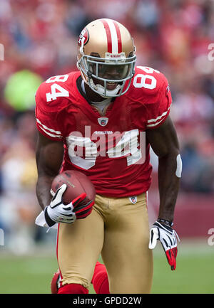 11. Oktober 2009; San Francisco, CA, USA;  San Francisco 49ers Wide Receiver Josh Morgan (84) im ersten Quartal gegen die Atlanta Falcons im Candlestick Park. Atlanta gewann 45-10. Stockfoto