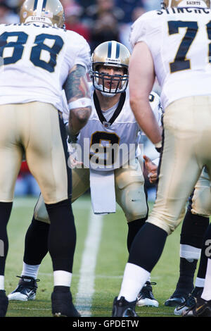 September 20, 2010, San Francisco, Ca, USA; New Orleans Saints Quarterback Drew Brees (9) ruft eine Spiel in der Unordnung, gegen die San Francisco 49ers im ersten Quartal bei Candlestick Park. Stockfoto