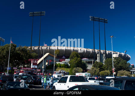 10. Oktober 2010; San Francisco, CA, USA;  Gesamtansicht von der Außenseite der Candlestick Park vor dem Spiel zwischen den San Francisco 49ers und den Philadelphia Eagles. Stockfoto