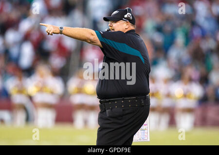 10. Oktober 2010; San Francisco, CA, USA;  Philadelphia Eagles head Coach Andy Reid am Rande gegen die San Francisco 49ers im zweiten Quartal bei Candlestick Park. Stockfoto