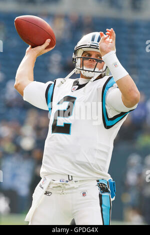 Dezember 5, 2010; Seattle, WA, USA; Carolina Panthers quarterback Jimmy Clausen (2) nach dem Aufwärmen vor dem Spiel gegen die Seattle Seahawks am Qwest Feld. Stockfoto