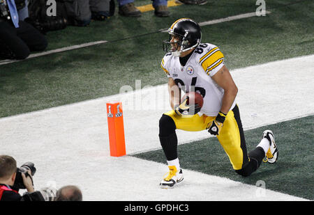 Feb 6, 2011; Arlington, TX, USA; Pittsburgh Steelers wide receiver Hines Ward (86) feiert nach einen Touchdown in der ersten Hälfte des Super Bowl XLV gegen die Green Bay Packers an Cowboys Stadium. grüne Bucht besiegte Pittsburgh 31-25. Stockfoto