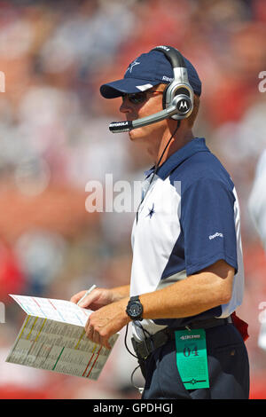 September 18, 2011, San Francisco, Ca, USA; Dallas Cowboys Head Coach Jason Garrett am Rande gegen die San Francisco 49ers im ersten Quartal bei Candlestick Park. Dallas san francisco besiegt 27-24 in den überstunden. Stockfoto