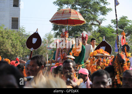 König führt dussehra Festival Prozession, Jagdalpur, Bastar, Chhattisgarh, Indien, Asien Stockfoto