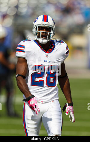 Oktober 2011; East Rutherford, NJ, USA; Buffalo Bills Running Back C.J. Spiller (28) wärmt sich vor dem Spiel gegen die New York Giants im MetLife Stadium auf. New York besiegte Buffalo mit 27:24. Stockfoto