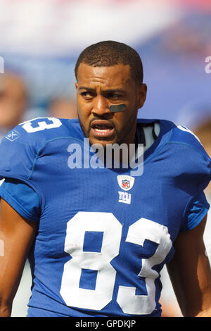 Oktober 2011; East Rutherford, NJ, USA; New York Giants Wide Receiver Michael Clayton (83) spielte im zweiten Quartal im MetLife Stadium gegen die Buffalo Bills. New York besiegte Buffalo mit 27:24. Stockfoto