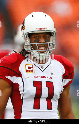 November 2011; San Francisco, CA, USA; Larry Fitzgerald (11) der Arizona Cardinals Wide Receiver wärmt sich vor dem Spiel gegen die San Francisco 49ers im Candlestick Park auf. Stockfoto