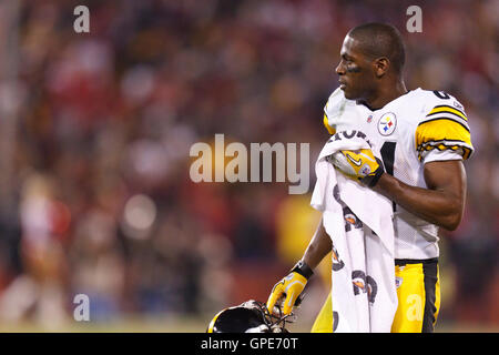 Dezember 2011; San Francisco, CA, USA; Pittsburgh Steelers Wide Receiver Antonio Brown (84) am Rande gegen die San Francisco 49ers während des zweiten Viertels im Candlestick Park. San Francisco besiegte Pittsburgh mit 20:3. Stockfoto