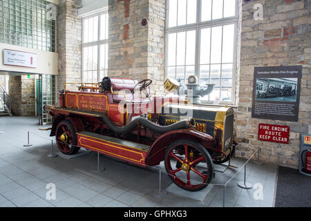 Das ehemalige GWR Swindon Werke 1912 Feuerwehrfahrzeug bei Steam Museum, Swindon, Wiltshire, England, UK Stockfoto