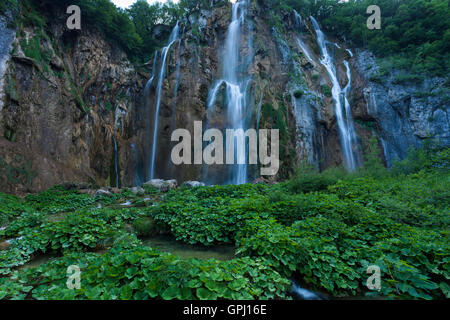 Veliki Slap Wasserfall Hauptteil im Nationalpark Plitvicer Seen, Kroatien Stockfoto