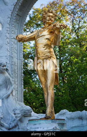 Denkmal von Johann Strauß im Stadtpark, Wien, Österreich Stockfoto