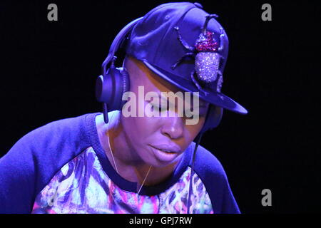 Bacoli, Italien. 04. September 2016. Haut-Stimme der Londoner Band Skunk Anansie, dj Version während Skyy Beach Bacoli Festival in Italien. © Salvatore Esposito/Pacific Press/Alamy Live-Nachrichten Stockfoto