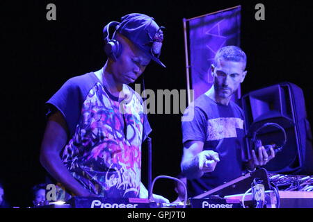 Bacoli, Italien. 04. September 2016. Haut-Stimme der Londoner Band Skunk Anansie, dj Version während Skyy Beach Bacoli Festival in Italien. © Salvatore Esposito/Pacific Press/Alamy Live-Nachrichten Stockfoto