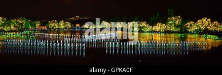 (160904)--HANGZHOU, 4. September 2016 (Xinhua)--Künstler tanzen während eines Gala-Abend des G20-Gipfels in die szenische Zone der Westsee in Hangzhou, Hauptstadt der ostchinesischen Provinz Zhejiang, 4. September 2016.  (Xinhua/Zhang Duo) (Mcg) Stockfoto