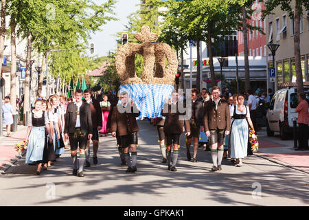 Rosenheim, Deutschland, 04.09.2016: Erntedankfest Parade in Rosenheim Stockfoto