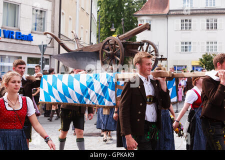 Rosenheim, Deutschland, 04.09.2016: Erntedankfest Parade in Rosenheim Stockfoto