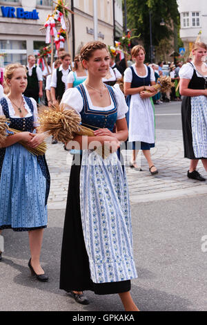 Rosenheim, Deutschland, 04.09.2016: Erntedankfest Parade in Rosenheim Stockfoto