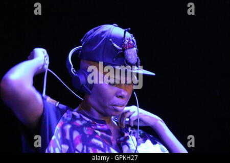 Stimme der Londoner Band Skunk Anansie der Haut, in dj-Version während Skyy Strand Bacoli Karriere.im Bild Haut Stockfoto