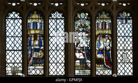 Mittelalterliche Glasmalerei im Ostfenster, wenig Malvern Priorat, Worcestershire, England, UK Stockfoto