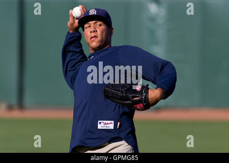 11. Mai 2010; San Francisco, CA, USA;  San Diego Padres verließ Fielder Kyle Rohlinge (88) vor dem Spiel gegen die San Francisco Giants im AT&T Park.  San Diego besiegte San Francisco 3: 2. Stockfoto