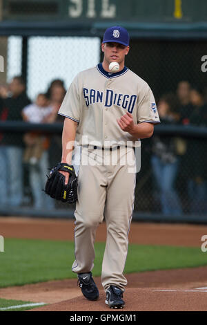 12. Mai 2010; San Francisco, CA, USA;  San Diego Padres Start Krug Clayton Richard (33) vor dem Spiel gegen die San Francisco Giants im AT&T Park.   San Diego besiegte San Francisco 5-2. Stockfoto