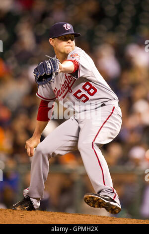 26. Mai 2010; San Francisco, CA, USA;  Washington Nationals Entlastung Krug Zack Segovia (58) während der siebten Inning gegen die San Francisco Giants im AT&T Park. Stockfoto